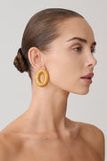 Yara Metal Wounded Stud Earring - Gold