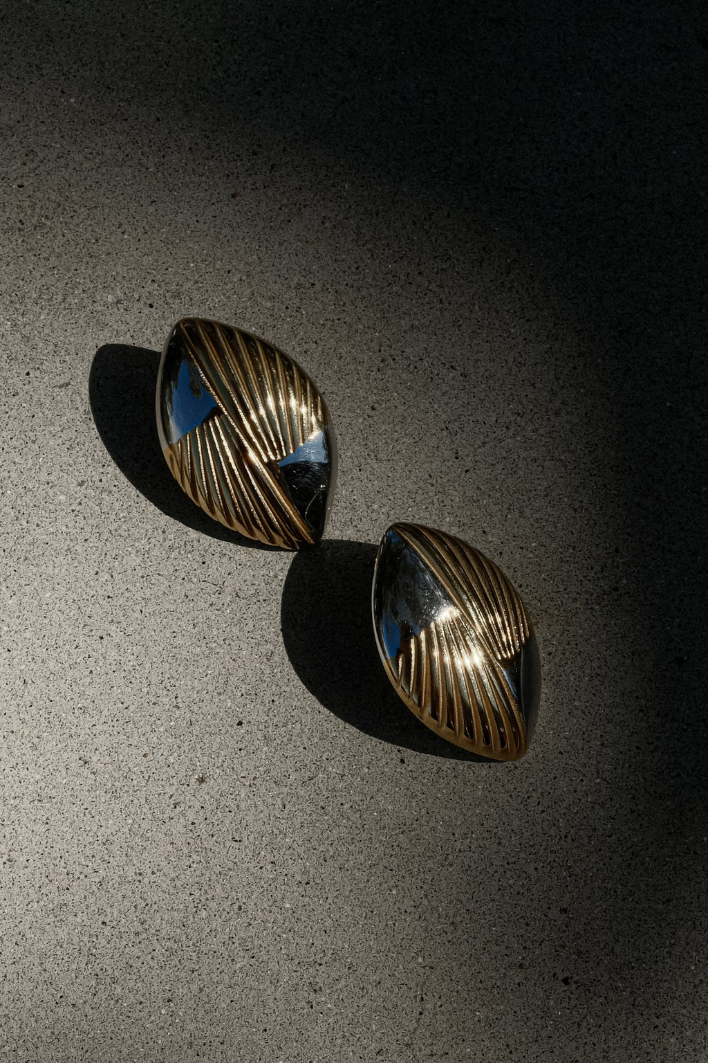 Felicity Mixed Metal Oval Earrings - Gold